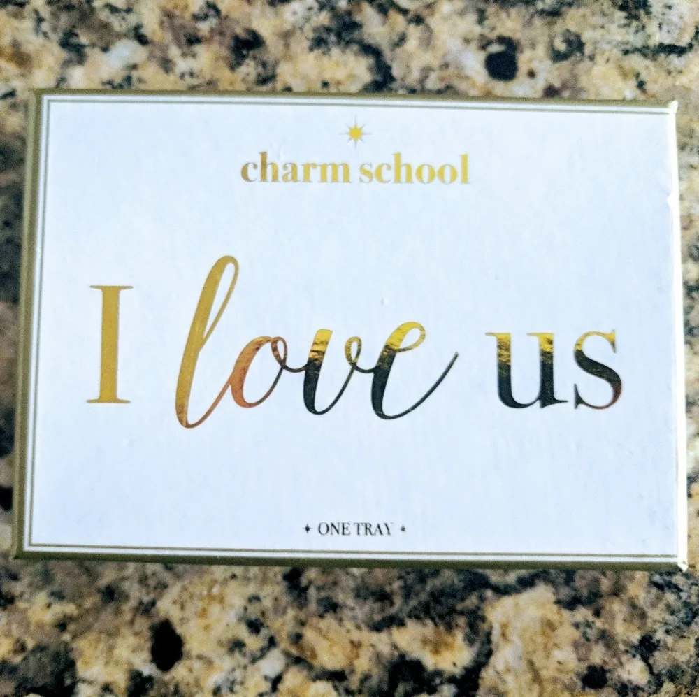 🌈 $5 Jewelry dish I love us NEW in box